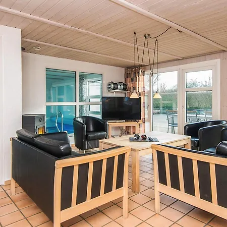 4 Star In Ferienhaus *
